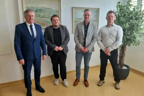 Župan Radovljice Ciril Globočnik, minister za solidarno prihodnost Simon Maljevac, direktor Doma dr. Janka Benedika Alen Gril in predsednik sveta zavoda Simon Resman