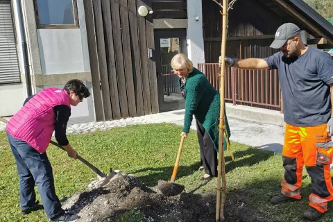 Henrika Zupan in Rina Klinar / Foto: Suzana P. Kovačič