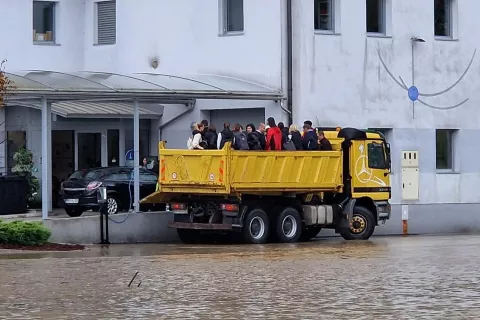 Občina Železniki / Foto: Vir Facebook Marko Gasser - župan Občine Železniki