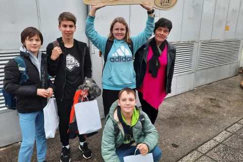 Ekipa OŠ Škofja Loka - Mesto si je prislužila zlato kuhalnico. / Foto: Arhiv šole