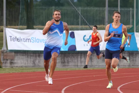 Atletika miting 18. memorial Matica Šušteršiča in Patrika Cvetana stadion Kranj 400 metrov / Foto: Gorazd Kavčič
