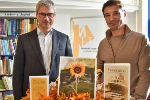 Urednika Mohorjeve Hanzi Filipič (levo) in Adrian Kert. / Foto: Jože Košnjek