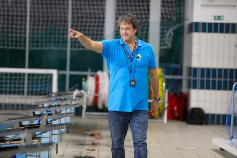 slovenska vaterpolo reprezentanca člani na fotografiji Mirko Vičević glavni trener / Foto: Tina Dokl