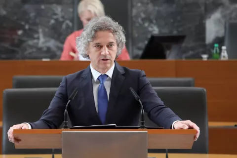 zaprisega novega predsednika vlade dr. Robert Golob<br>državni zbor Slovenije parlament Gibanje svoboda / Foto: Gorazd Kavčič