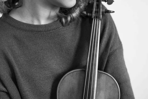 Violinistka Petra Kovačič / Foto: Andrej Grilc