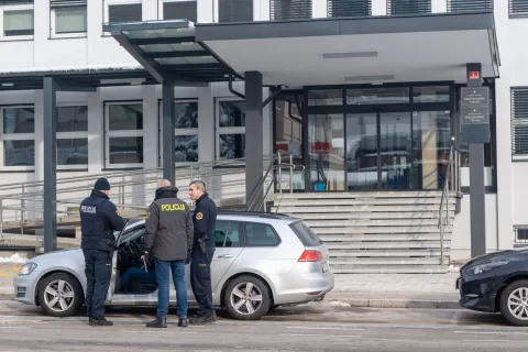Bombni preplah na okrajnem sodišču v Kranju / Foto: Primož Pičulin