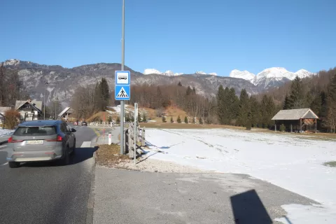 parkiri&scaron;če parkiri&scaron;ča občina Bohinj plačljiva kazen rezervna travnata / Foto: Gorazd Kavčič
