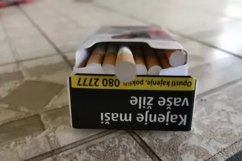 Nadzirali so prodajo tobaka / Foto: Gorazd Kavčič