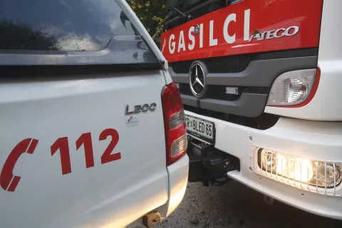 nesreča reševanje klic SOS 112 gasilci gorsko reševalna postaja vrv klin zajla pozar reševanje v gorah / Foto: Gorazd Kavčič