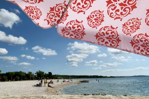 Sobotno leto je namenjeno oddihu od vsakodnevnih službenih obveznosti in po navadi traja od nekaj tednov pa tudi do enega leta. Fotografija je simbolična. / Foto: Tina Dokl