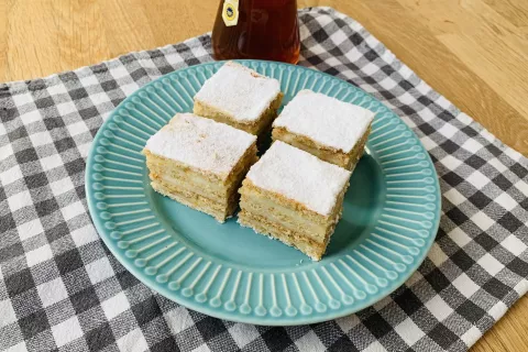 Medena pita / Foto: Erika Jesenko