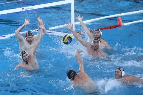 vaterpolo prva polfinalna tekma pokal Challanger med AVK Triglav in Kreuzlingen Švica zmaga naših / Foto: Gorazd Kavčič