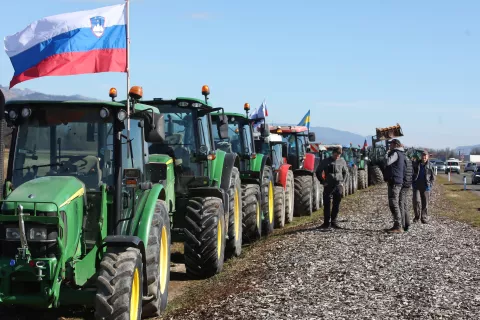 Gorenjski kmetje so februarja že dvakrat samoiniciativno protestirali na shodu v Kranju. / Foto: Gorazd Kavčič