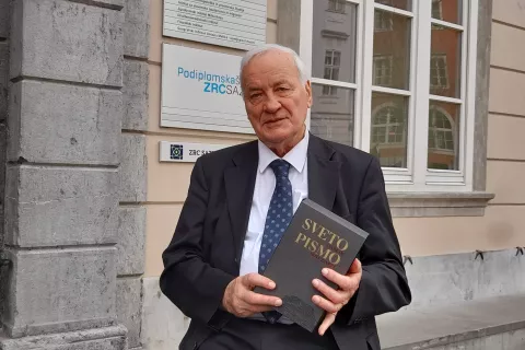 Prof. dr. Jože Krašovec, koordinator projekta in urednik prevoda. / Foto: Jože Košnjek