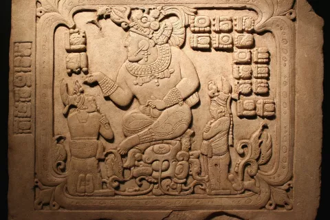 Maji so razvili vrhunski način likovnega in pisnega izražanja. Njihova civilizacija je propadla že pred prihodom Špancev, potomci še živijo. / Foto: Wikipedija