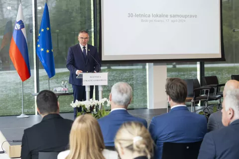 Brdo pri Kranju, kongresni center Brdo.Prireditev ob 30-letnici reforme lokalne samouprave in sprejetja temeljne zakonodaje s podrocja sistema financiranja, volitev in ustanovitve obcin.Predsednik DS Marko Lotric. / Foto: Bor Slana/sta