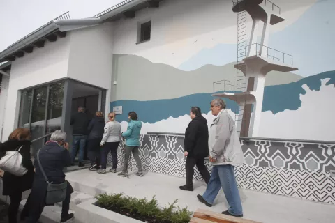 odprtje dan odprtih vrat stanovanja za starejše nepremičninski sklad pokojninsko in invalidsko zavarovanje rekonstrukcija in prizidava objekt za starejše Radovljica stanovanje / Foto: Gorazd Kavčič