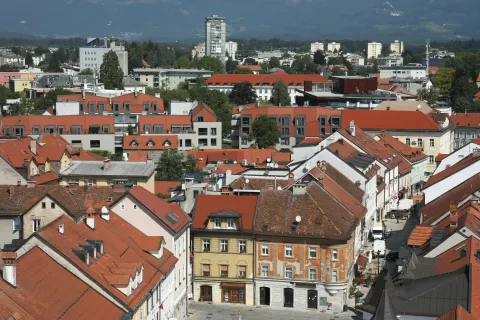 Lastniki stavb – kulturnih spomenikov v Kranju lahko za obnovo njihove zunanjosti pridobijo nepovratna sredstva do 50 odstotkov upravičenih stroškov. / Foto: Gorazd Kavčič