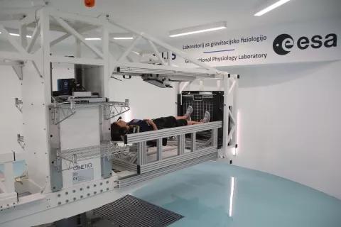T. i. človeška centrifuga v Laboratoriju za gravitacijsko fiziologijo v Planici / Foto: Gorazd Kavčič