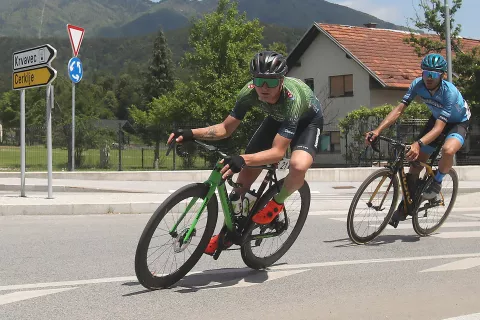 kolesarska dirka Velika nagrada Gorenjske 2024 štart Snovik cilj Zatrnik kolesarji Jaka Primožič / Foto: Gorazd Kavčič