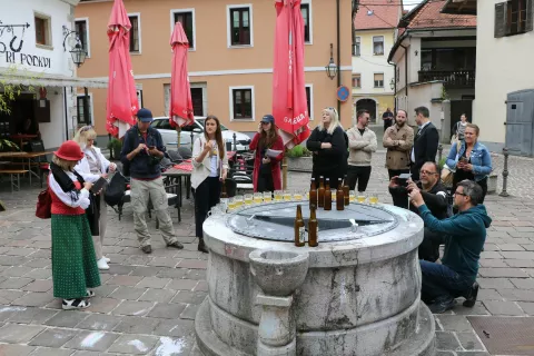  pot piva in svobode / Foto: Alenka Brun