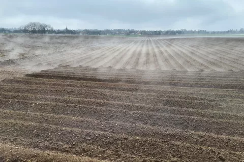 Po podatkih geodetske uprave so bile cene kmetijskih zemljišč na Gorenjskem lani najvišje v državi. / Foto: Cveto Zaplotnik