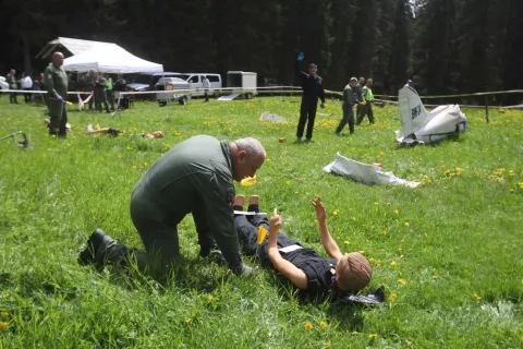 Z vsakokratno izvedbo vaje se izbolj&scaron;ujejo protokoli in postopki, kar prispeva k večji varnosti v voja&scaron;kem letalstvu in zmanj&scaron;anju tveganja nesreč v prihodnosti. / Foto: Gorazd Kavčič