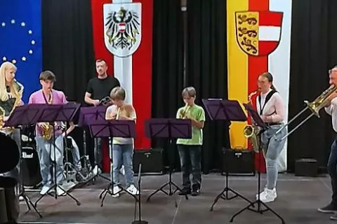 Nastop učencev Slovenske glasbene šole na Koroškem v Borovljah. / Foto: – Foto: Slovenski Spored Orf Celovec