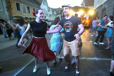 Festival Swing Shake the Change, živahen uvod v letošnjo poletno sezono v Radovljici / Foto: Gorazd Kavčič / Foto: 