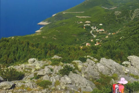 Gorazd Gorišek, Diši, po morju diši, Izletniški vodnik, Mladinska knjiga, Ljubljana, 2023, 278 strani / Foto: 