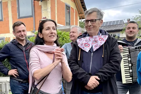 Betka Šuhel Mikolič in slavljenec Janez Dolinar / Foto: osebni arhiv / Foto: 