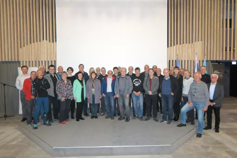 Odprtja razstave in projekcije fotografij v Infocentru Triglavska roža na Bledu se je udeležila večina sodelujočih fotografinj in fotografov. / Foto: Igor Kavčič / Foto: 