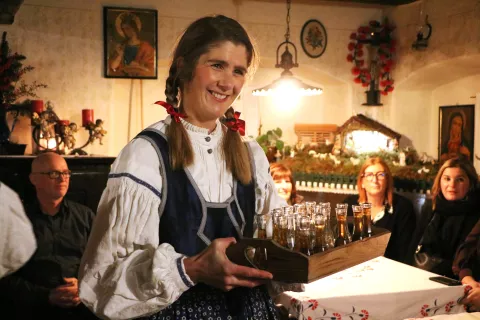 Katja Pretnar se je v svoji vlogi dobro znašla. / Foto: Alenka Brun / Foto: 