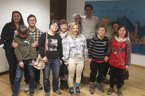 Osebe z Downovim sindromom je sprejel župan Mestne občine Kranj Matjaž Rakovec. / Foto: Gorazd Kavčič / Foto: 