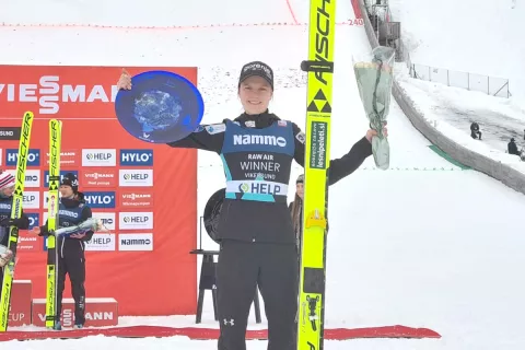 Ema Klinec je svetovna rekorderka in zmagovalka norveške turneje. / Foto: Slo Ski / Foto: 