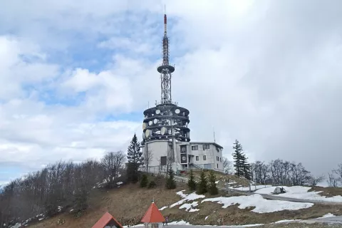 RTV-oddajnik na vrhu Kuma / Foto: Jelena Justin / Foto: 