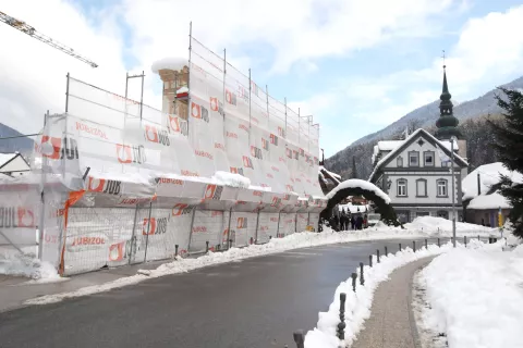 Videz pročelja objekta, ki je vpisan v register nepremične kulturne dediščine, mora ostati avtentičen. / Foto: Gorazd Kavčič / Foto: 