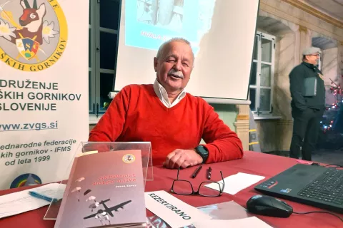 Za brigadirja Janeza Kavarja vse skrivnosti Dolge njive še niso pojasnjene. / Foto: Jože Košnjek / Foto: 