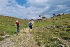 Ena najbolj obiskanih turističnih zanimivosti na Kamniškem je tudi Velika planina. / Foto: Jasna Paladin