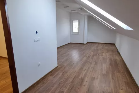 V O&Scaron; Naklo v teh dneh zaključujejo urejanje dveh novih učilnic.