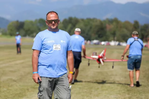 32 miting malega letalstva Lesce Matjaž Planinšek predsednik modelarska sekcija aero club ALC Lesce vodja prireditve / Foto: Tina Dokl