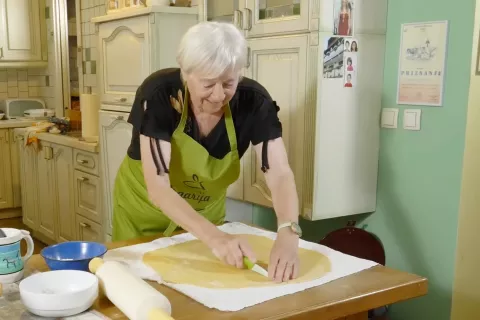 Bojana Pipan iz Zasipa z zmedenimi flancati / Foto: posnetek zaslona / Foto: 