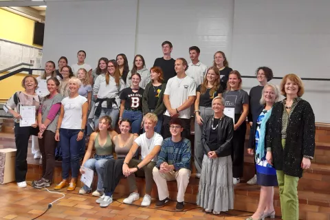 Dijaki v projektu sodelujočih šol, koordinatorice in ravnateljice na zaključku izmenjave v Celovcu / Foto: Jože Košnjek / Foto: 