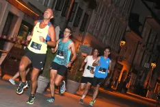 Nočni tek po ulicah Kranja je privabil veliko tekačev. / Foto: Gorazd Kavčič / Foto: 