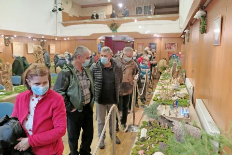 Na letošnji razstavi je na ogled približno šestdeset jaslic. / Foto: 