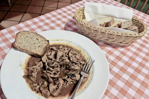 Tokrat so bila glavna jed jetrca. / Foto: 