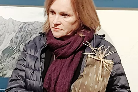 Irena Destovnik, sodelavka Slovenske prosvetne zveze, je dolgoletna urednica Koroških koledarjev. / Foto: 