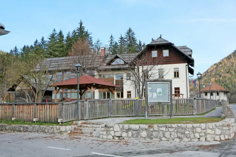 Na Jezerskem je v podružnični šoli OŠ Matije Valjavca Preddvor in vrtcu Palček prostorska stiska vsako leto izrazitejša. / Foto: 