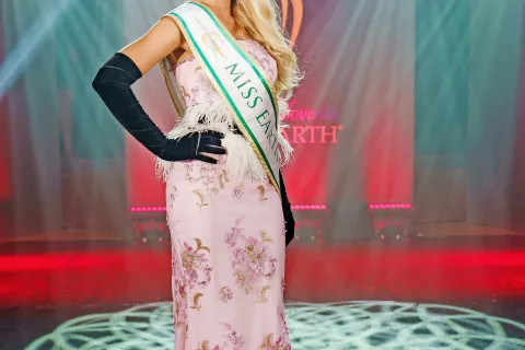 Asja Bonnie Pivk je na naziv miss Earth Slovenije zelo ponosna. / Foto: arhiv organizatorja / Foto: 