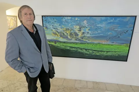 Prejemnik nagrade grand prix Darko Slavec je sliko posvetil svoji mami in rojstnemu kraju. / Foto: Igor Kavčič / Foto: 